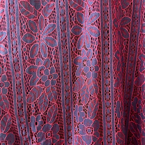 Burgundy & Purple Knee-length Dress - Picture 4 of 7